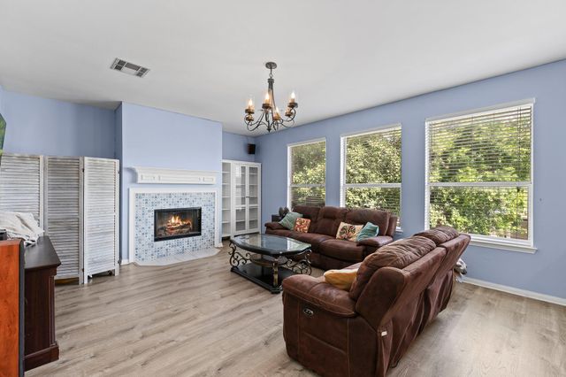 3627 Hawk Ridge ST, Round Rock, TX 78665