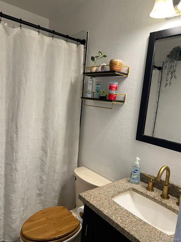 71 S Sable Boulevard B21, Aurora, CO 80012