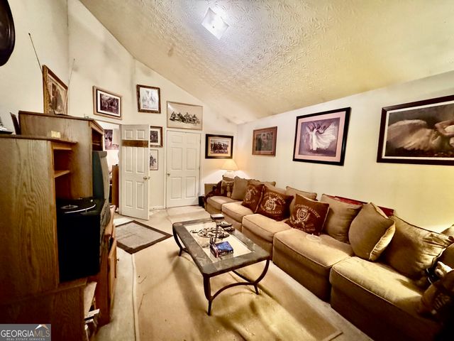 6261 Lake Valley Point, Lithonia, GA 30058