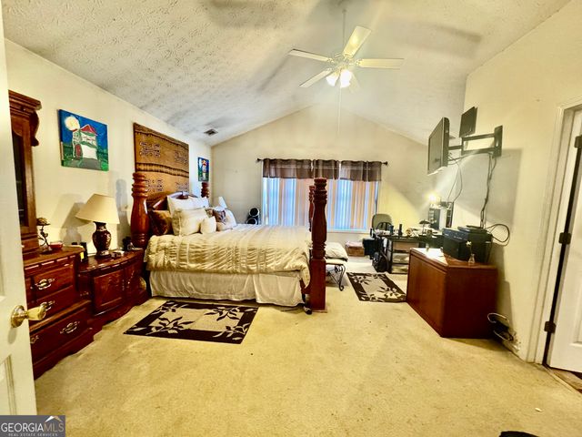 6261 Lake Valley Point, Lithonia, GA 30058