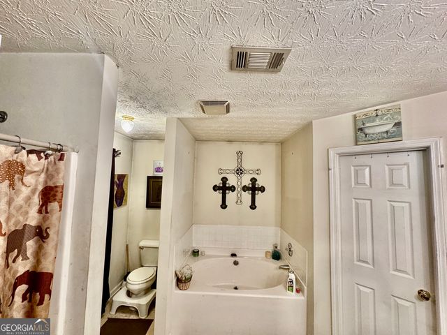 6261 Lake Valley Point, Lithonia, GA 30058