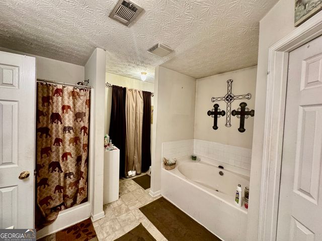 6261 Lake Valley Point, Lithonia, GA 30058