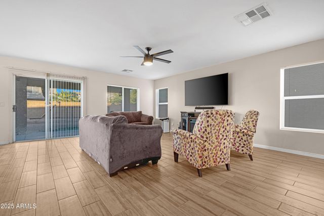 1718 W ROOSEVELT Avenue, Coolidge, AZ 85128