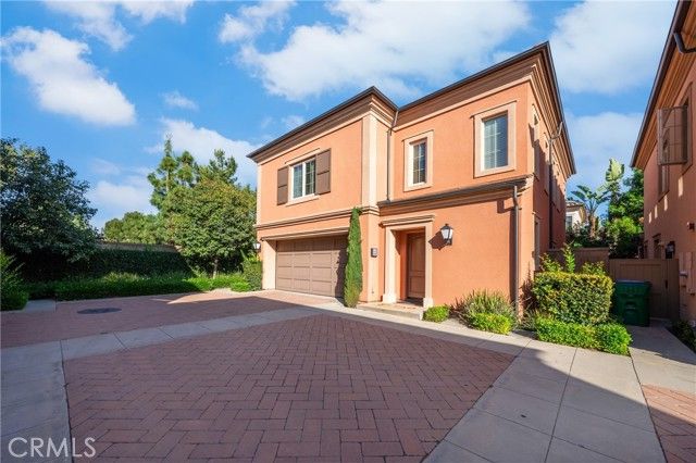 113 Hanging, Irvine, CA 92620