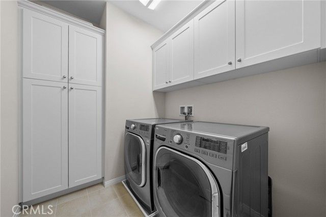 113 Hanging, Irvine, CA 92620