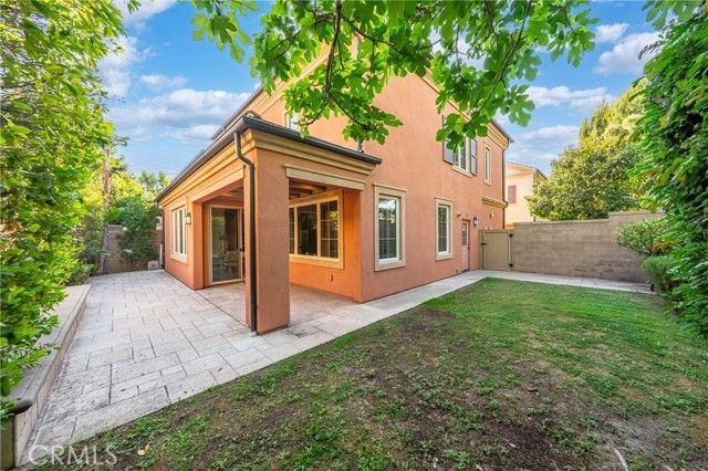 113 Hanging, Irvine, CA 92620