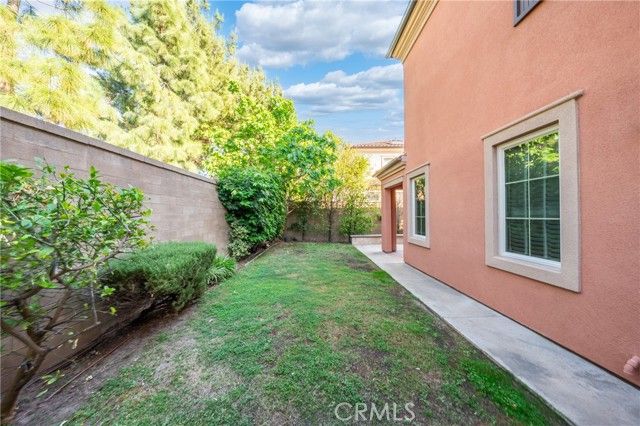 113 Hanging, Irvine, CA 92620