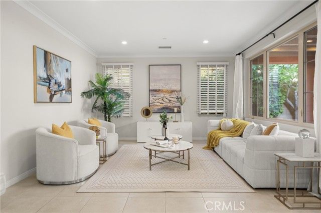 113 Hanging, Irvine, CA 92620