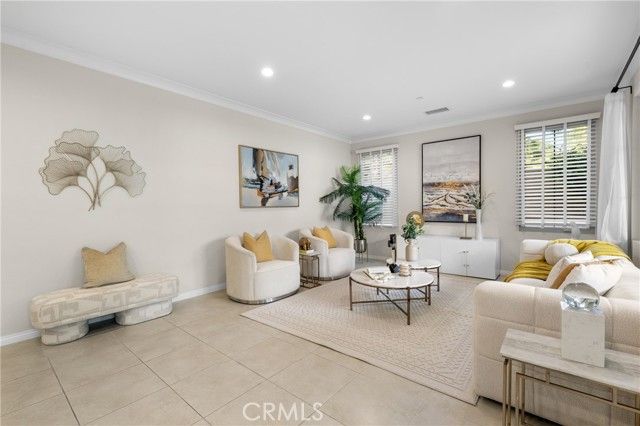 113 Hanging, Irvine, CA 92620