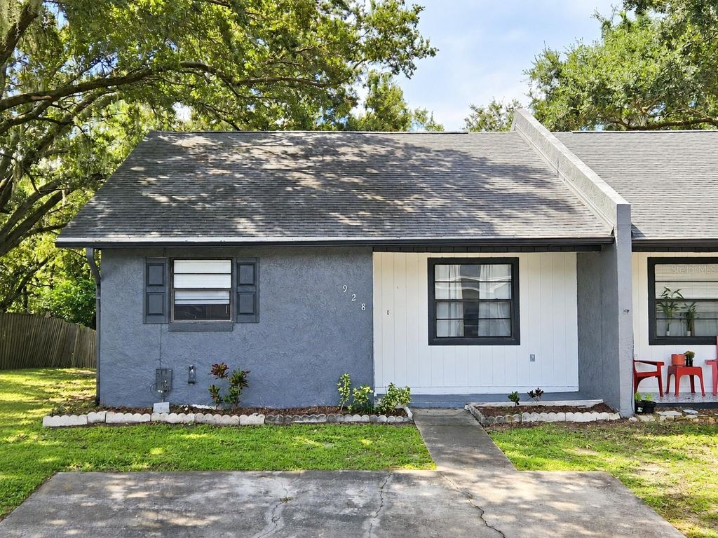 928 WINNIE LANE, Lakeland, FL 33813