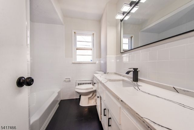 729 Eaton St, Elizabeth City, NJ 07202