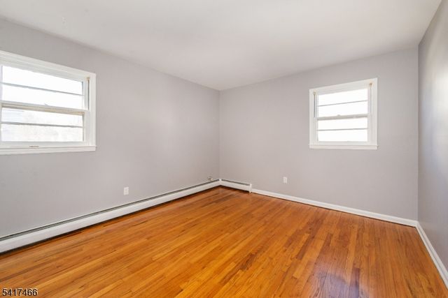 729 Eaton St, Elizabeth City, NJ 07202