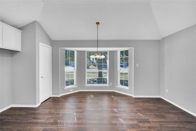 916 Joshua Drive, Burleson, TX 76028