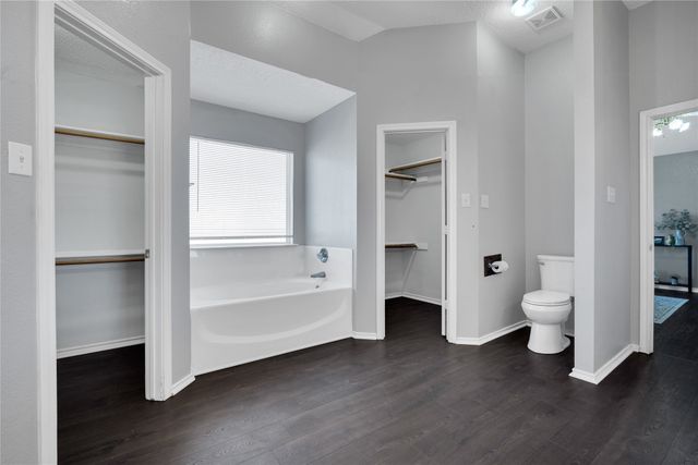 916 Joshua Drive, Burleson, TX 76028