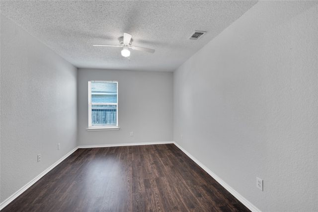 916 Joshua Drive, Burleson, TX 76028