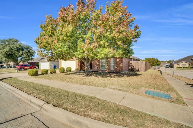 916 Joshua Drive, Burleson, TX 76028