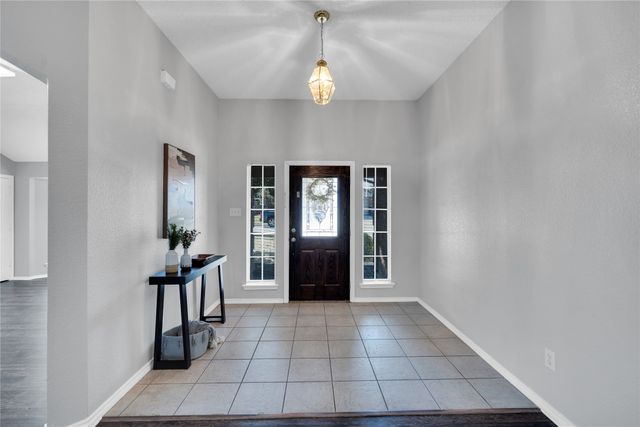 916 Joshua Drive, Burleson, TX 76028