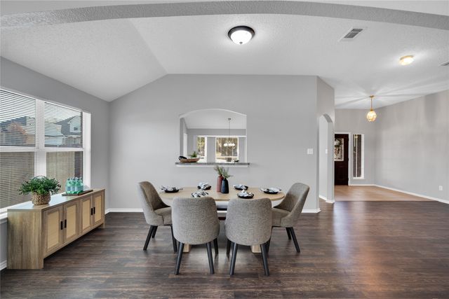 916 Joshua Drive, Burleson, TX 76028