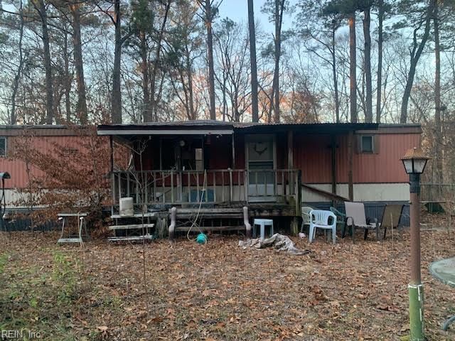 5217 Blackie LN, Zuni, VA 23898