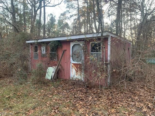 5217 Blackie LN, Zuni, VA 23898