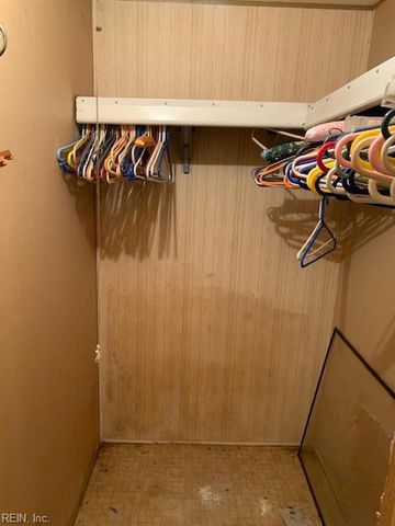 5217 Blackie LN, Zuni, VA 23898