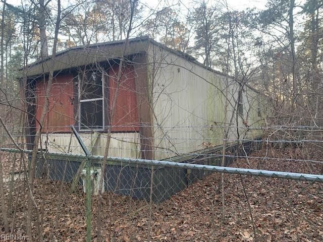 5217 Blackie LN, Zuni, VA 23898