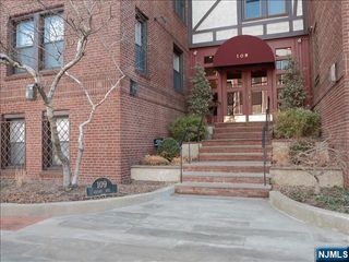 109 Grand Avenue 5F, Englewood, NJ 07631