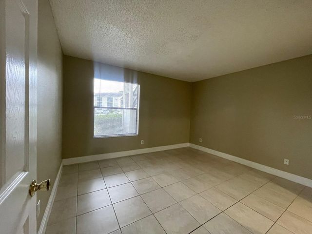 2260 CASCADES BOULEVARD 105, Kissimmee, FL 34741
