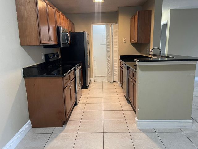 2260 CASCADES BOULEVARD 105, Kissimmee, FL 34741