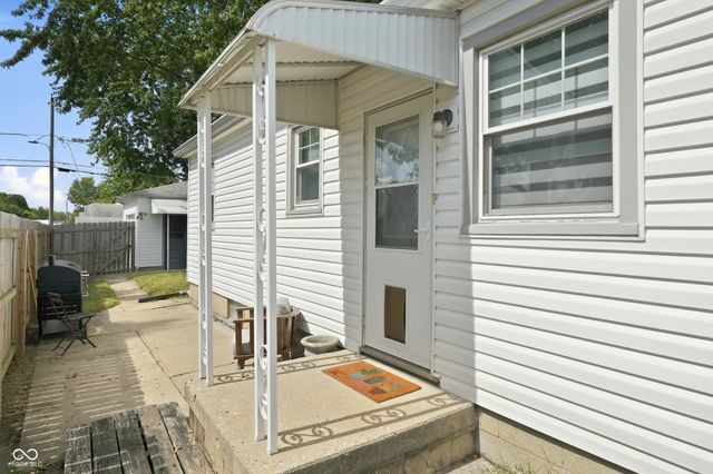 202 N 18th Avenue, Beech Grove, IN 46107
