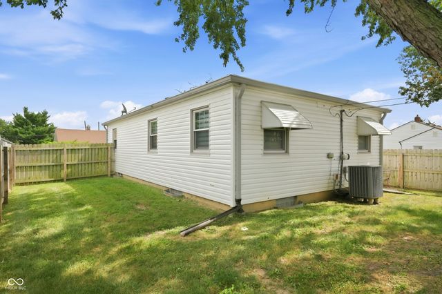 202 N 18th Avenue, Beech Grove, IN 46107