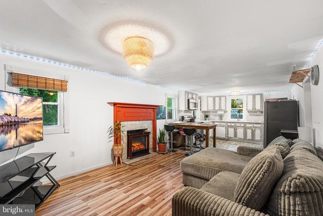 244 GIRARD AVE, Atco, NJ 08004