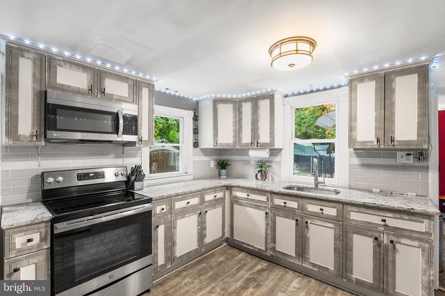 244 GIRARD AVE, Atco, NJ 08004