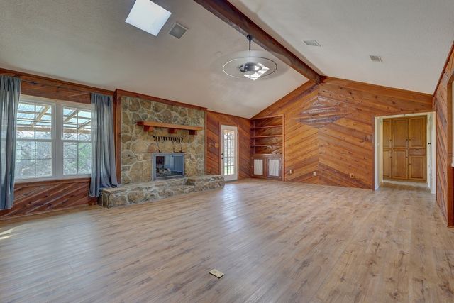 190 CR 3198, Valley Mills, TX 76689