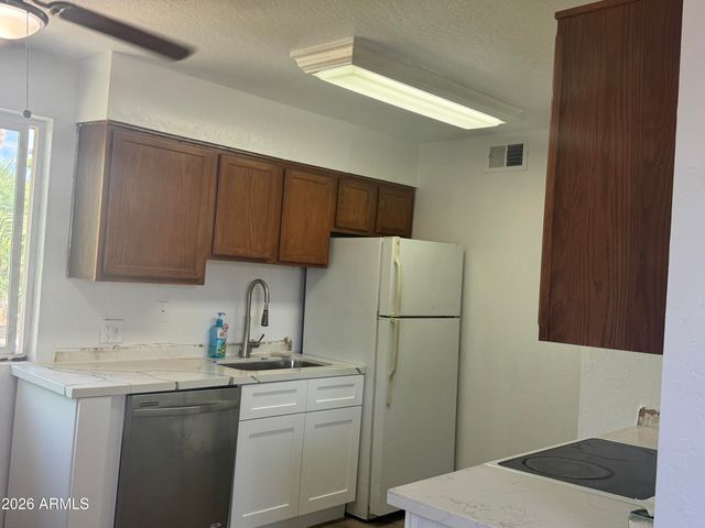 2537 W GEORGIA Avenue 4, Phoenix, AZ 85017