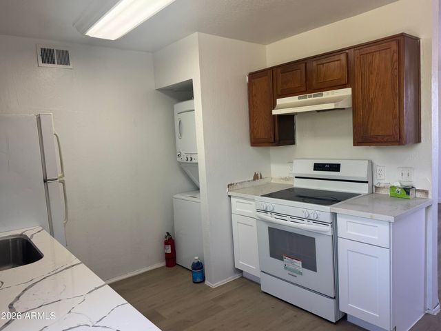 2537 W GEORGIA Avenue 4, Phoenix, AZ 85017