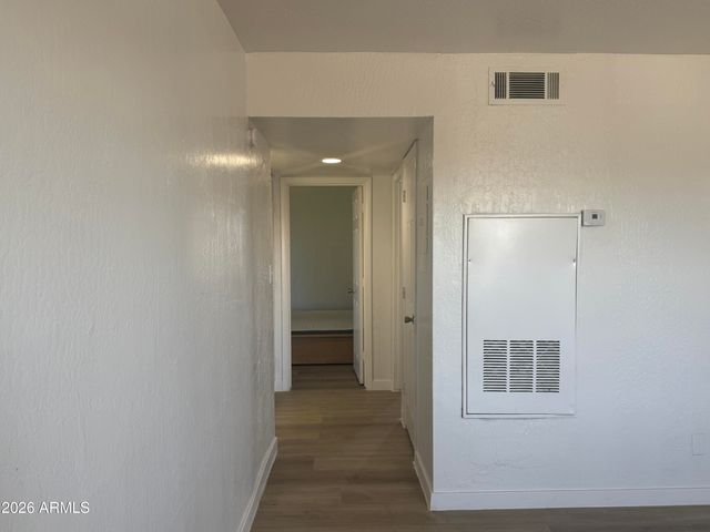 2537 W GEORGIA Avenue 4, Phoenix, AZ 85017