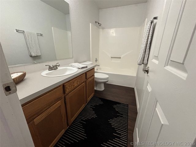 2509 Tanglewood Court, Ardmore, OK 73401