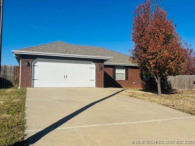2509 Tanglewood, Ardmore, OK 73401