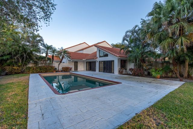 2451 Windsor Way Court, Wellington, FL 33414