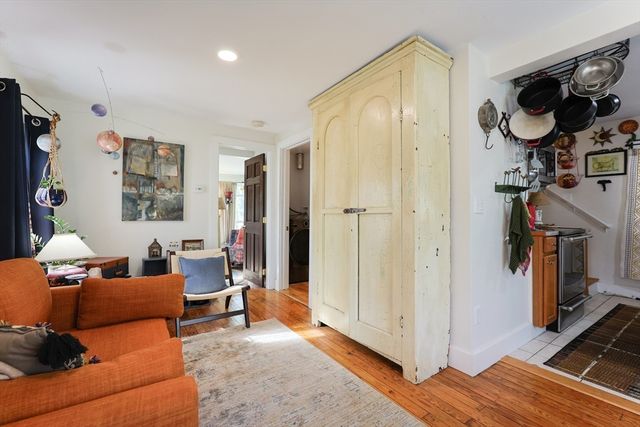 11 Overlook Avenue, Gloucester, MA 01930