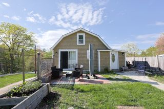 11 Overlook Avenue, Gloucester, MA 01930