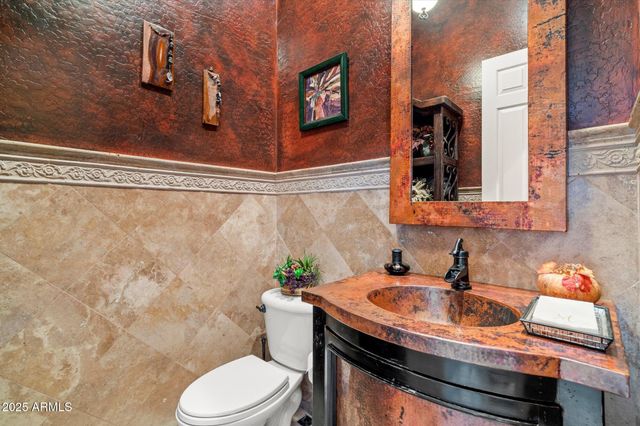 41252 N WHISTLING STRAIT Court, Anthem, AZ 85086