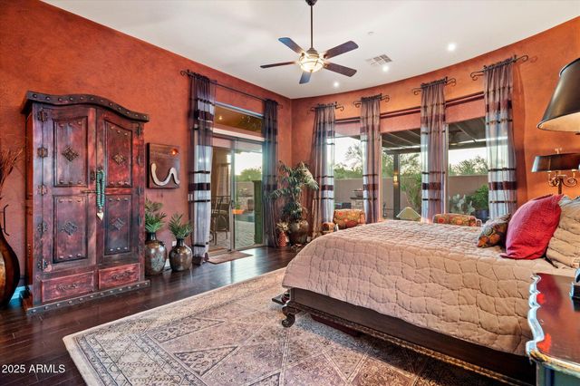 41252 N WHISTLING STRAIT Court, Anthem, AZ 85086