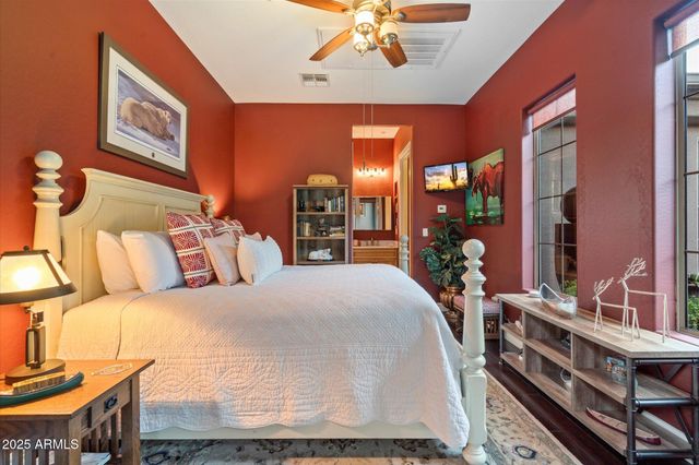 41252 N WHISTLING STRAIT Court, Anthem, AZ 85086