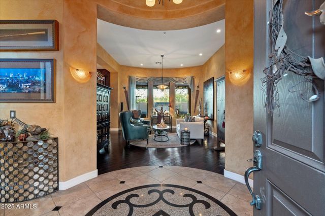 41252 N WHISTLING STRAIT Court, Anthem, AZ 85086