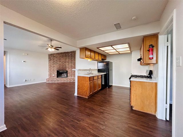 9317 Kempler DR A, Austin, TX 78748