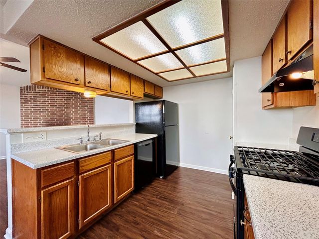 9317 Kempler DR A, Austin, TX 78748