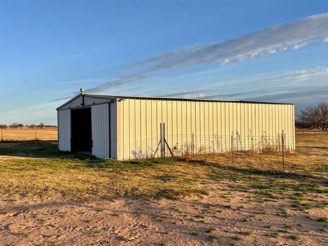 207 County Road 3214, Bridgeport, TX 76426