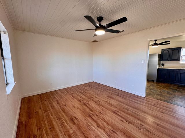 207 County Road 3214, Bridgeport, TX 76426